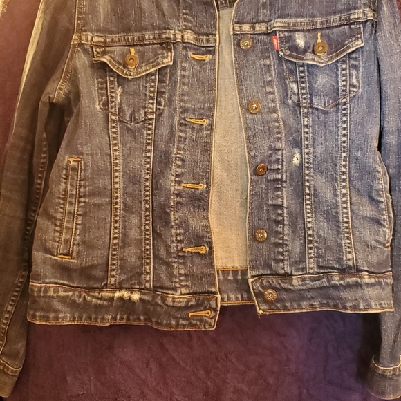 Jean Jacket - Picture 2 of 7